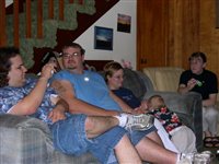 JONAS_Ttthiiiisguy_Biggy_Cinnamon_Derek_Angelblue_LivingRoom.jpg